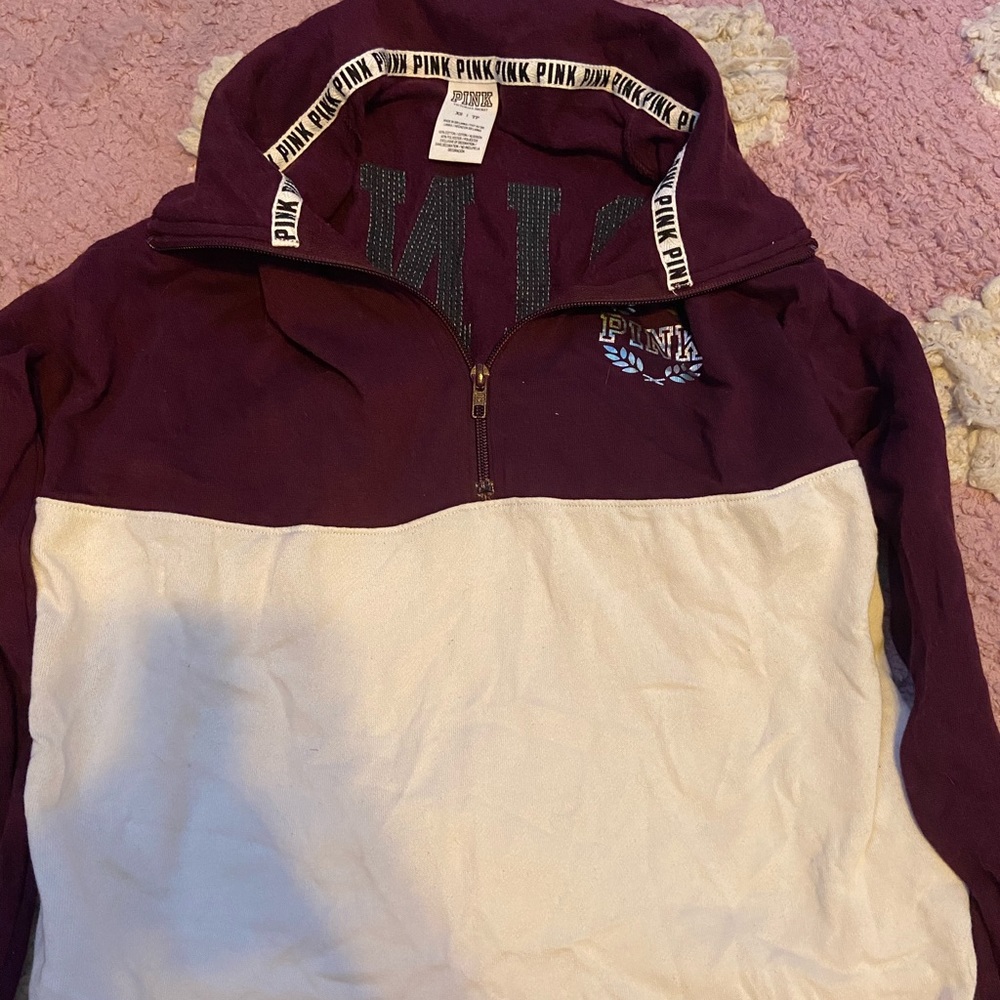 PINK Victoria’s Secret pullover shirt